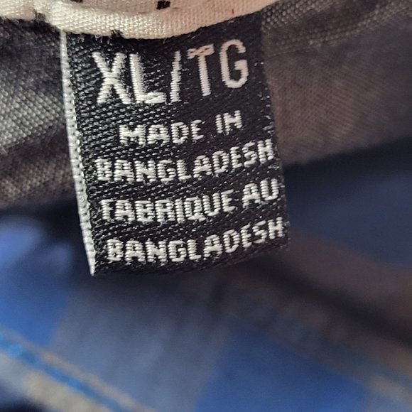 Kenneth Cole Men's Button Up Plaid Blue/Grey Short Sleeve Shirt Size: XL - Picture 6 of 13